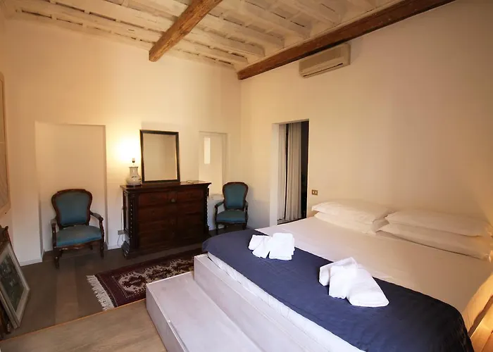 Trevi Fountain 2br *