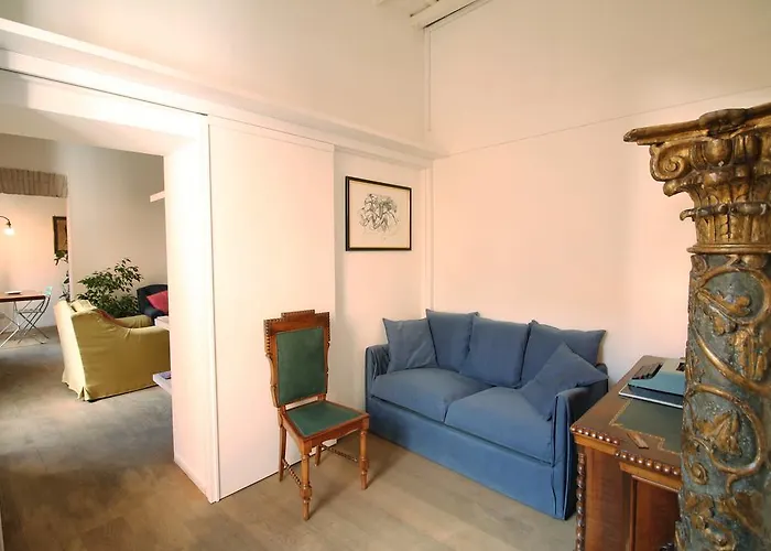 Trevi Fountain 2br Rome